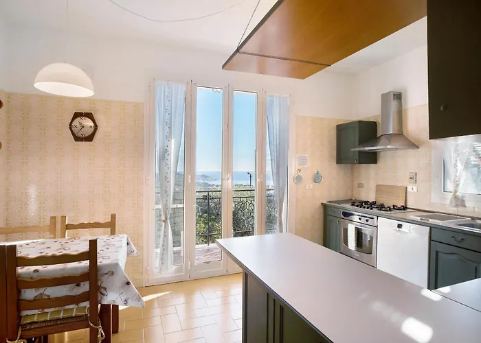 Villa In Collina Vista Mare Sanremo
